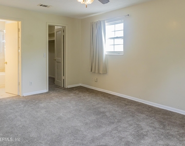 5039 Winchester Drive S - Photo Thumbnail 14