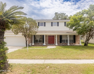 5039 Winchester Drive S - Photo Thumbnail 16