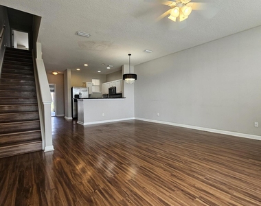 2334 Sunset Bluff Drive - Photo Thumbnail 4