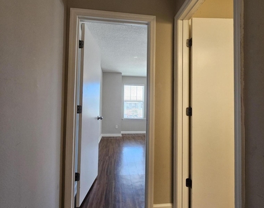 2334 Sunset Bluff Drive - Photo Thumbnail 15