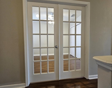 2334 Sunset Bluff Drive - Photo Thumbnail 18
