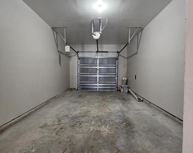 2334 Sunset Bluff Drive - Photo Thumbnail 21