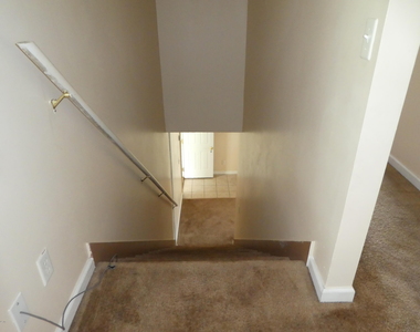 1017 Crestwood Street - Photo Thumbnail 16