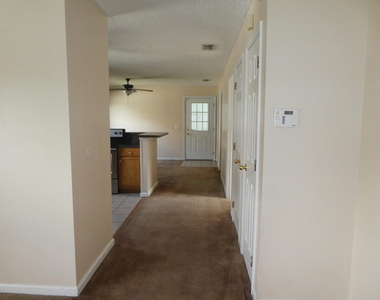 1017 Crestwood Street - Photo Thumbnail 4