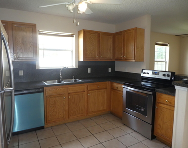 1017 Crestwood Street - Photo Thumbnail 5