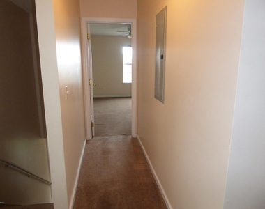1017 Crestwood Street - Photo Thumbnail 28