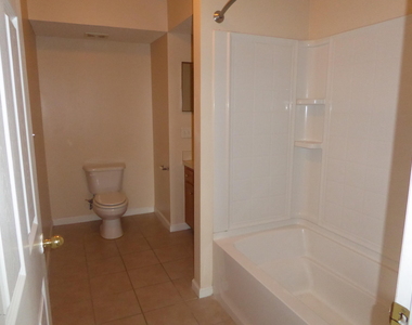 1017 Crestwood Street - Photo Thumbnail 27