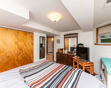 1535 W Leland Avenue - Photo Thumbnail 10