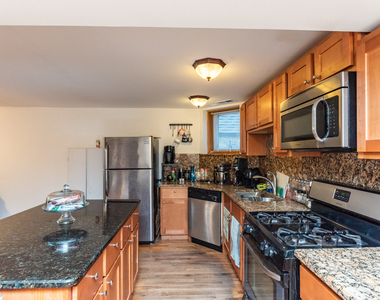 1535 W Leland Avenue - Photo Thumbnail 4