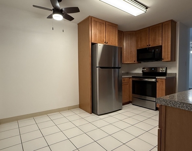 930 Beau Drive - Photo Thumbnail 13