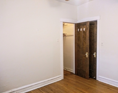 709 W Cornelia Avenue - Photo Thumbnail 12