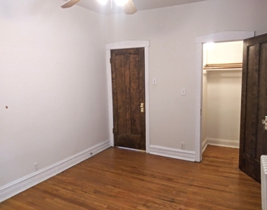 709 W Cornelia Avenue - Photo Thumbnail 6