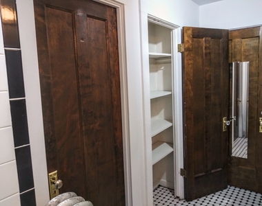 709 W Cornelia Avenue - Photo Thumbnail 4