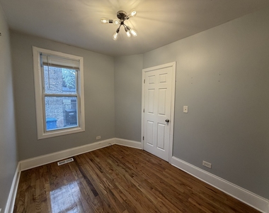 3614 W George Street - Photo Thumbnail 7