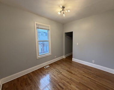 3614 W George Street - Photo Thumbnail 6