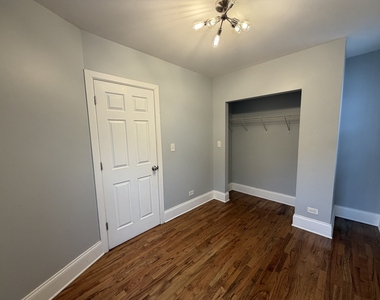 3614 W George Street - Photo Thumbnail 8