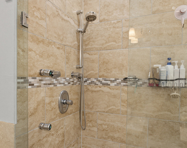 1755 N Artesian Avenue - Photo Thumbnail 16