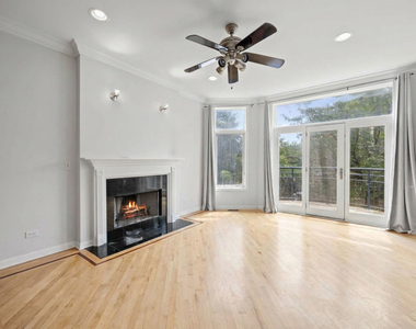 1755 N Artesian Avenue - Photo Thumbnail 1