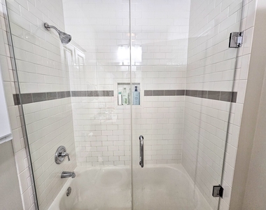 939 W Armitage Avenue - Photo Thumbnail 12