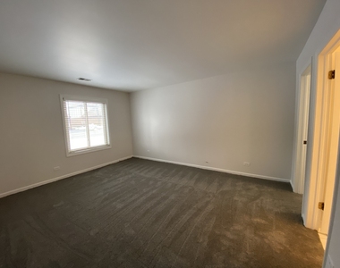 905 Knottingham Drive - Photo Thumbnail 9