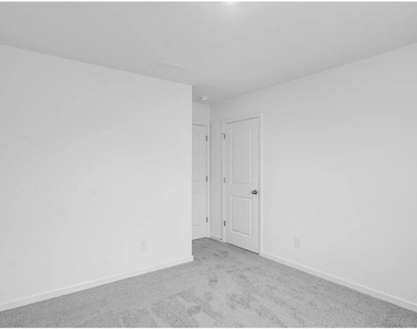 16 Gulfstream Drive - Photo Thumbnail 17