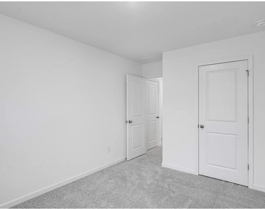 16 Gulfstream Drive - Photo Thumbnail 15
