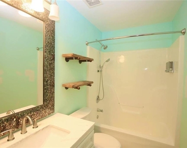 410 Ruby Forest Parkway - Photo Thumbnail 24