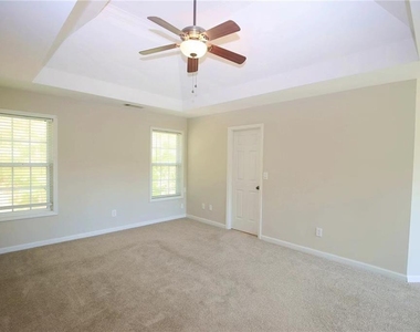 410 Ruby Forest Parkway - Photo Thumbnail 19