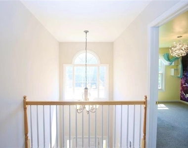 410 Ruby Forest Parkway - Photo Thumbnail 25