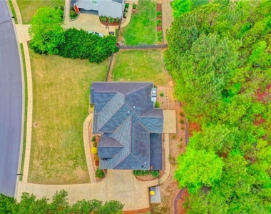 410 Ruby Forest Parkway - Photo Thumbnail 29