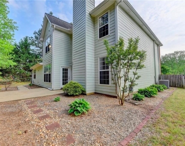 410 Ruby Forest Parkway - Photo Thumbnail 26