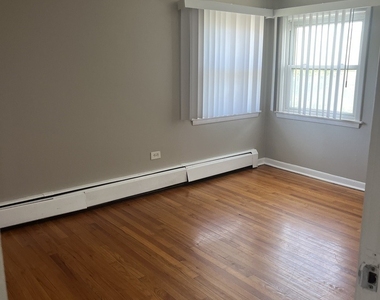 10931 S Lloyd Drive - Photo Thumbnail 6