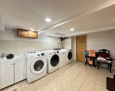 2611 Walnut Street - Photo Thumbnail 19