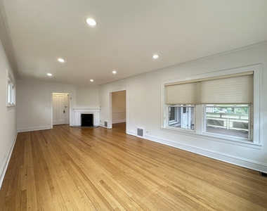 2611 Walnut Street - Photo Thumbnail 10