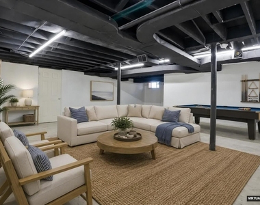 297 E Lakeview Avenue - Photo Thumbnail 45