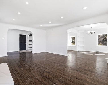 297 E Lakeview Avenue - Photo Thumbnail 22