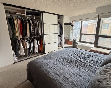 30 E Huron Street - Photo Thumbnail 12
