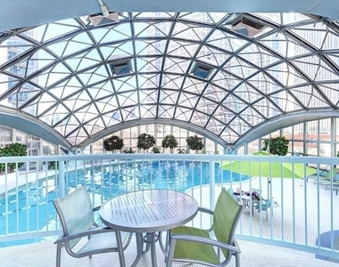 400 E Randolph Street - Photo Thumbnail 28