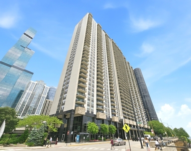 400 E Randolph Street - Photo Thumbnail 1