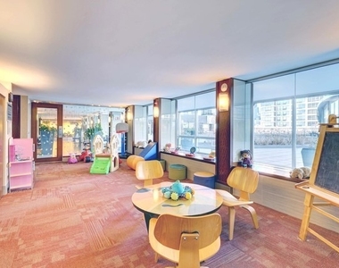 400 E Randolph Street - Photo Thumbnail 31
