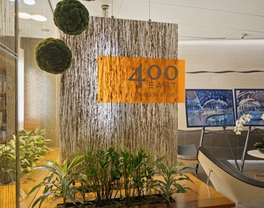 400 E Randolph Street - Photo Thumbnail 15