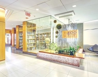 400 E Randolph Street - Photo Thumbnail 14