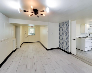 5359 W Berenice Avenue - Photo Thumbnail 15