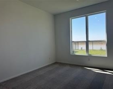 26227 Forest Brush Lane - Photo Thumbnail 14