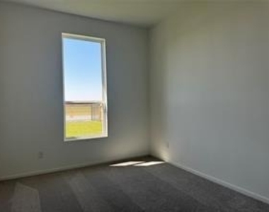 26227 Forest Brush Lane - Photo Thumbnail 17