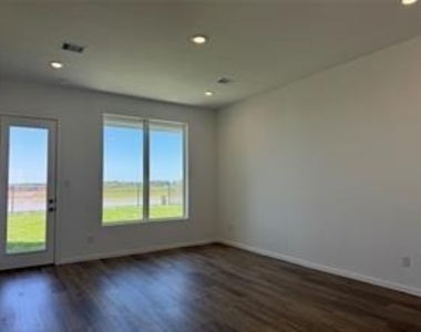 26227 Forest Brush Lane - Photo Thumbnail 8