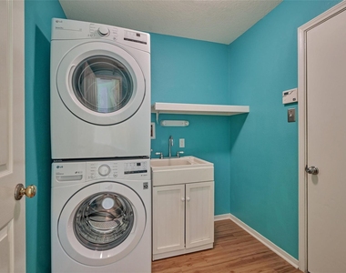 59 W Gaslight Place - Photo Thumbnail 23