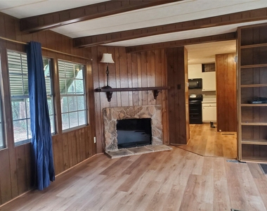 18379 Thomas Street - Photo Thumbnail 8