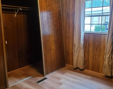 18379 Thomas Street - Photo Thumbnail 10