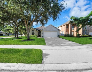 24822 Diamond Run Court - Photo Thumbnail 2